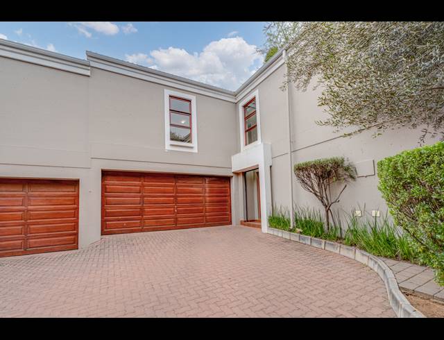3 BEDROOM SECTIONAL TITLE FOR SALE IN BRYANSTON